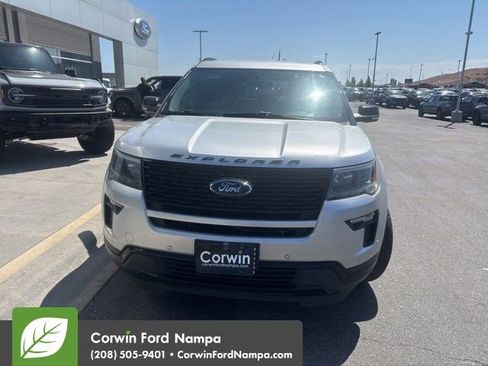 Used 2018 Ford Explorer Sport AWD/4WD image 2