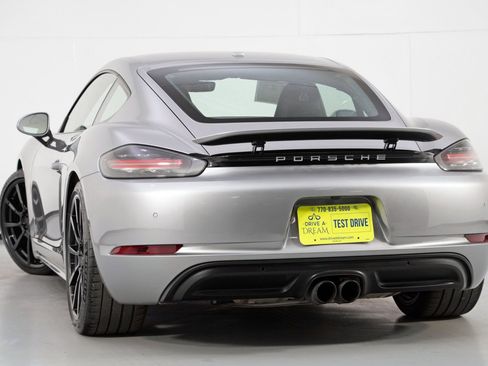 Used 2018 Porsche 718 Cayman S w/ Sport Chrono Package image 6