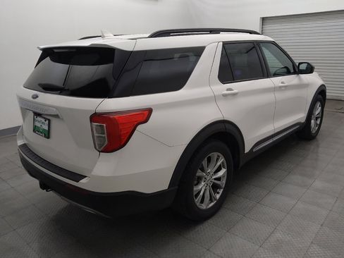Used 2020 Ford Explorer XLT w/ Equipment Group 202A RWD image 9