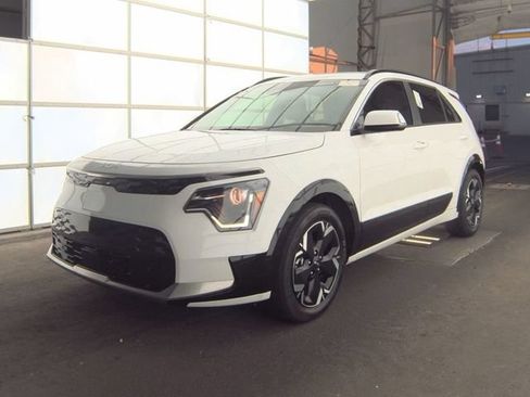 Certified 2026 Kia Seltos LX AWD/4WD image 6