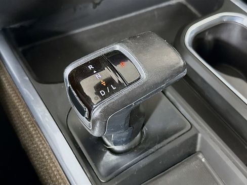 Used 2022 Chevrolet Silverado 1500 RST image 17