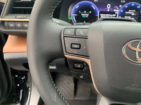 New 2026 Toyota Crown Signia Limited image 27