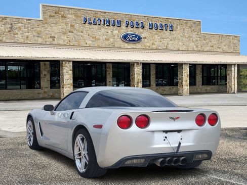 Used 2010 Chevrolet Corvette Coupe w/ Preferred Equipment Group image 4