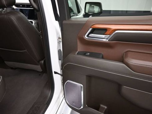 Used 2023 GMC Sierra 1500 Denali w/ Technology Package AWD/4WD image 25