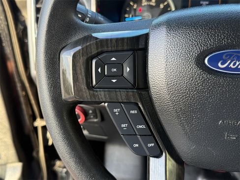 Used 2016 Ford F150 XLT w/ Trailer Tow Package image 20