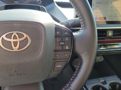 Certified 2025 Toyota Prius Plug-In Hybrid FWD image 22