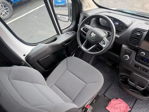 Used 2024 RAM ProMaster 3500 w/ Delivery Van Package FWD image 60