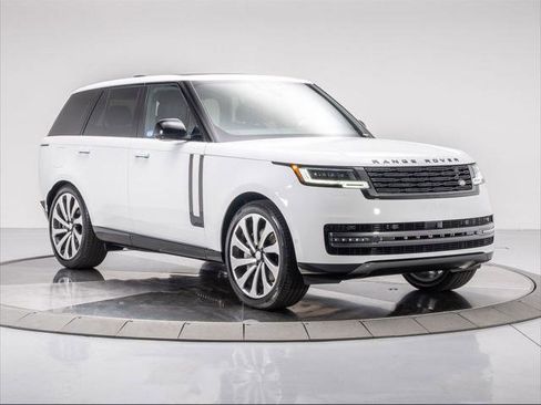 New 2025 Land Rover Range Rover SE image 7