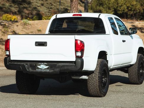 Used 2021 Toyota Tacoma SR image 11