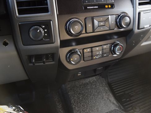 Used 2019 Ford F250 XL w/ XL Value Package image 15