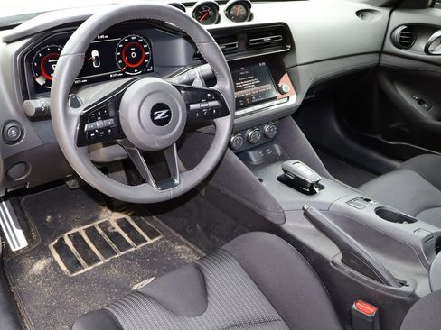 Used 2024 Nissan Z Sport w/ Floor Mat Package RWD image 4