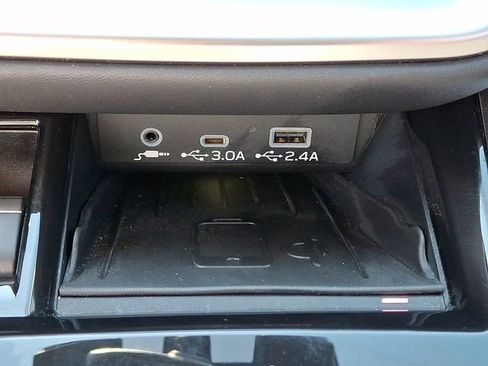 Used 2023 Subaru Outback Limited image 26
