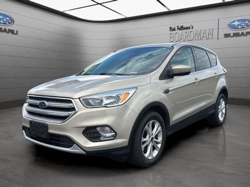 Used 2017 Ford Escape SE w/ SE Cold Weather Package FWD image 11