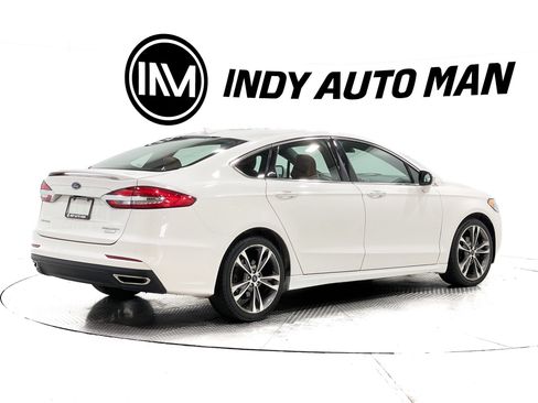 Used 2020 Ford Fusion Titanium FWD image 4