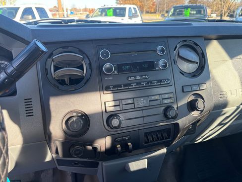 Used 2012 Ford F250 XL w/ PWR Equipment Group image 9