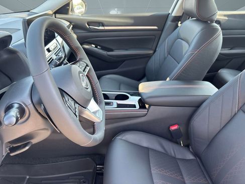 New 2025 Nissan Altima 2.5 SR w/ SR Premium Package image 21