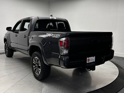 Used 2023 Toyota Tacoma TRD Sport AWD/4WD image 37