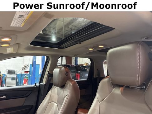 Used 2017 GMC Acadia Limited SLT image 3