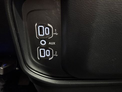 Used 2021 RAM 1500 Big Horn image 34