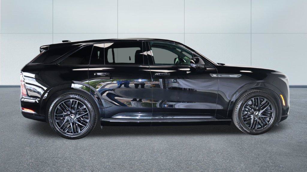 Certified 2025 Cadillac Escalade IQ Sport 2 w/ LPO, ONYX Package AWD/4WD image 8