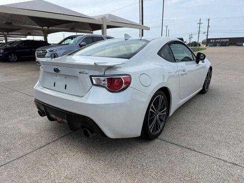 Used 2015 Subaru BRZ Limited w/ Popular Package #2B RWD image 7