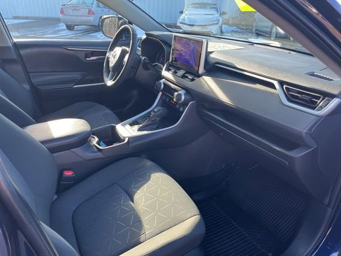 Certified 2024 Toyota RAV4 XLE w/ Convenience Package image 15