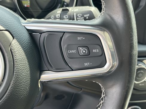 Used 2023 Jeep Wrangler Unlimited Sahara w/ Cold Weather Group AWD/4WD image 19