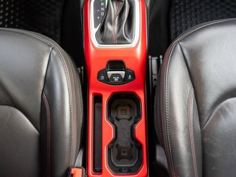 Used 2021 Jeep Renegade Trailhawk image 28