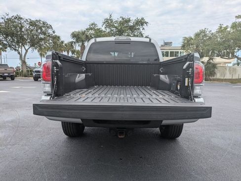 Used 2022 Toyota Tacoma TRD Sport w/ Technology Package RWD image 13