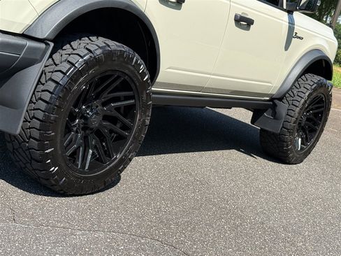 Used 2025 Ford Bronco Badlands AWD/4WD image 32