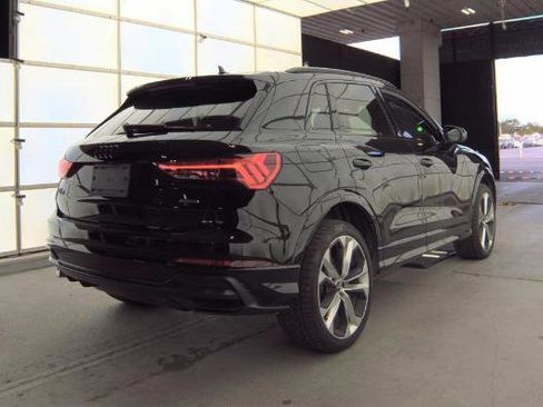 Used 2022 Audi Q3 2.0T Premium Plus image 2