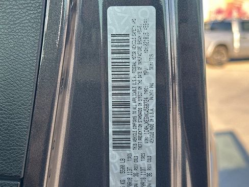 Used 2019 Jeep Wrangler Unlimited Sahara image 30