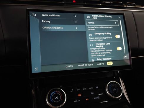 Used 2023 Land Rover Range Rover Sport SE image 26