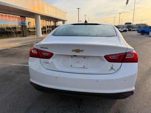 Certified 2025 Chevrolet Malibu LS image 5