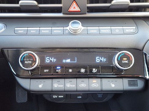 New 2026 Hyundai Elantra Limited FWD image 16