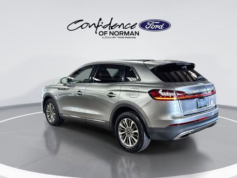 Used 2021 Lincoln Nautilus Reserve image 6