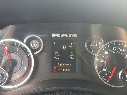 Used 2023 RAM 4500 Tradesman w/ Chrome Appearance Group AWD/4WD image 17