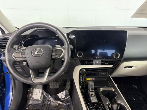 Used 2025 Lexus NX 350 AWD w/ Cold Area Package image 3
