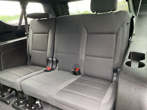 Used 2024 GMC Yukon XL SLE AWD/4WD image 30