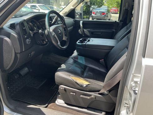 Used 2014 GMC Sierra 2500 SLE w/ SLE Preferred Package AWD/4WD image 12