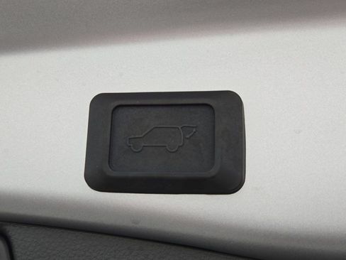 Certified 2025 Toyota RAV4 XLE w/ Convenience Package AWD/4WD image 32