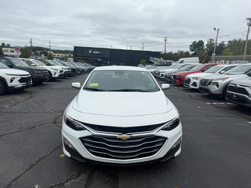 Used 2024 Chevrolet Malibu LT FWD image 8