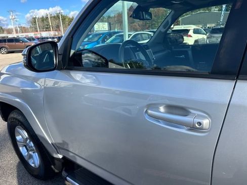 Used 2021 Toyota 4Runner SR5 Premium image 11