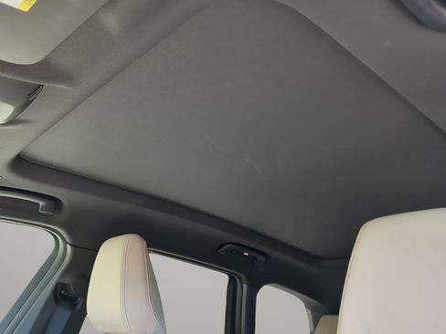 Used 2025 BMW X1 xDrive28i w/ Convenience Package image 43