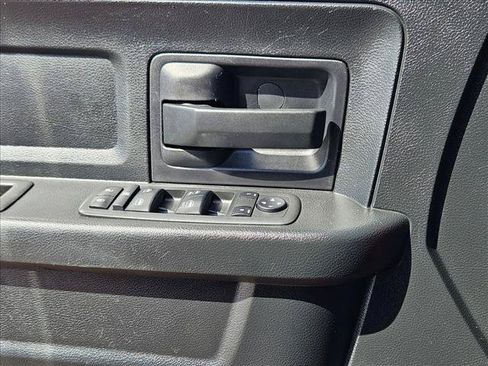 Used 2018 RAM 1500 Tradesman RWD image 11