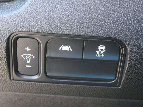 Certified 2023 Kia Sorento LX FWD image 24
