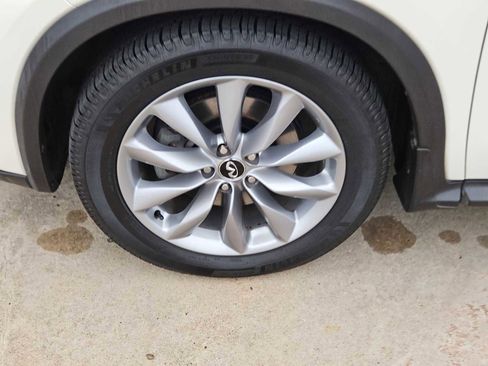 Used 2019 INFINITI QX50 Luxe w/ Navigation Package image 9