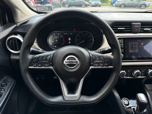 Used 2021 Nissan Versa SV image 16