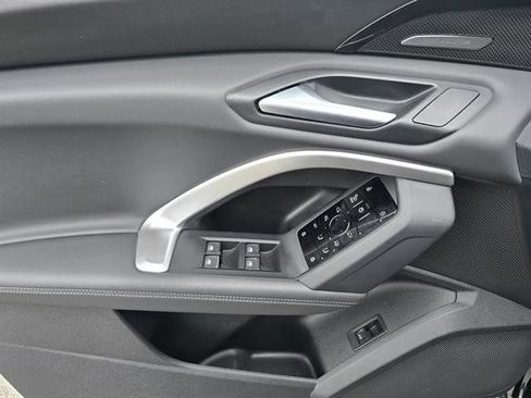 Used 2025 Audi Q5 Premium Plus image 28