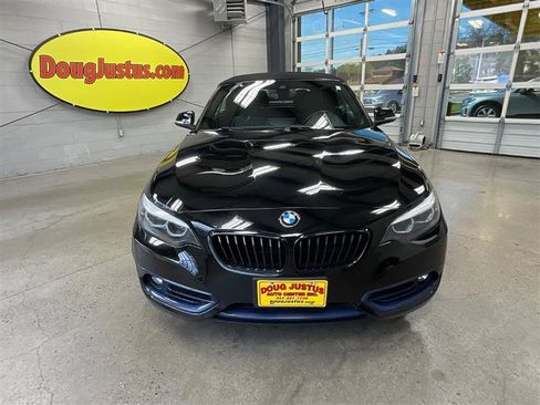 Used 2020 BMW 230i xDrive Convertible w/ Premium Package image 8